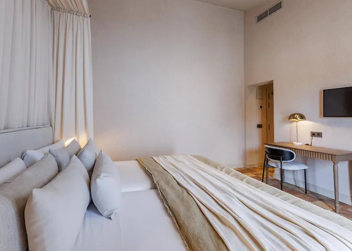 Hoposa Uyal 4 Sup Otel