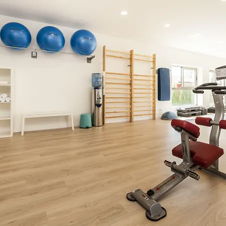 Hoposa Uyal Hotell 4*