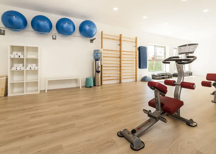 Hoposa Uyal 4 Sup Otel 4*