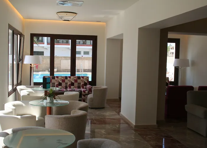 Hoposa Uyal 4 Sup Otel