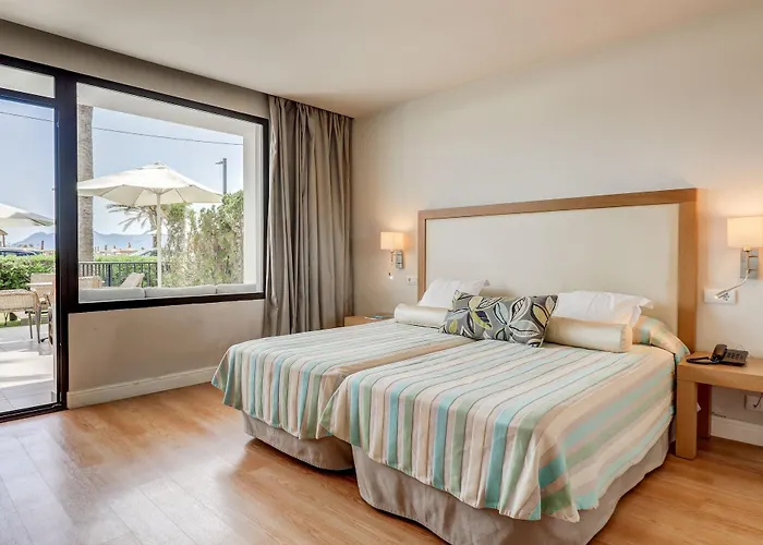 Hoposa Uyal 4 Sup بورت دي بوينسا