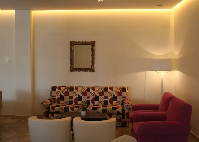 Hoposa Uyal 4 Sup بورت دي بوينسا