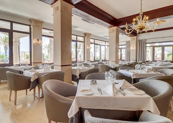 Hoposa Uyal 4 Sup Порт-де-Польєнса